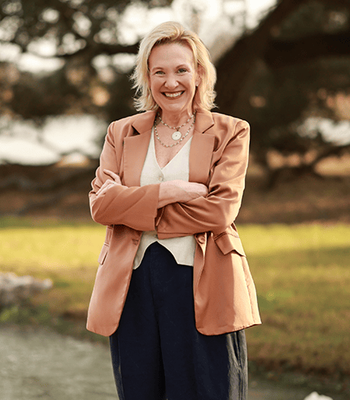 Portrait of Katherine Brown, REALTOR® Associate.