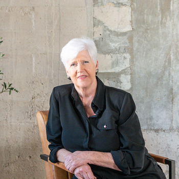 Portrait of Sandy Reed, Broker Associate.