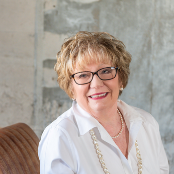 Portrait of Nadine Hufnall, REALTOR® Associate